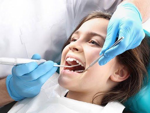 What Responsibilities Does a Pediatric Dentist Have?
